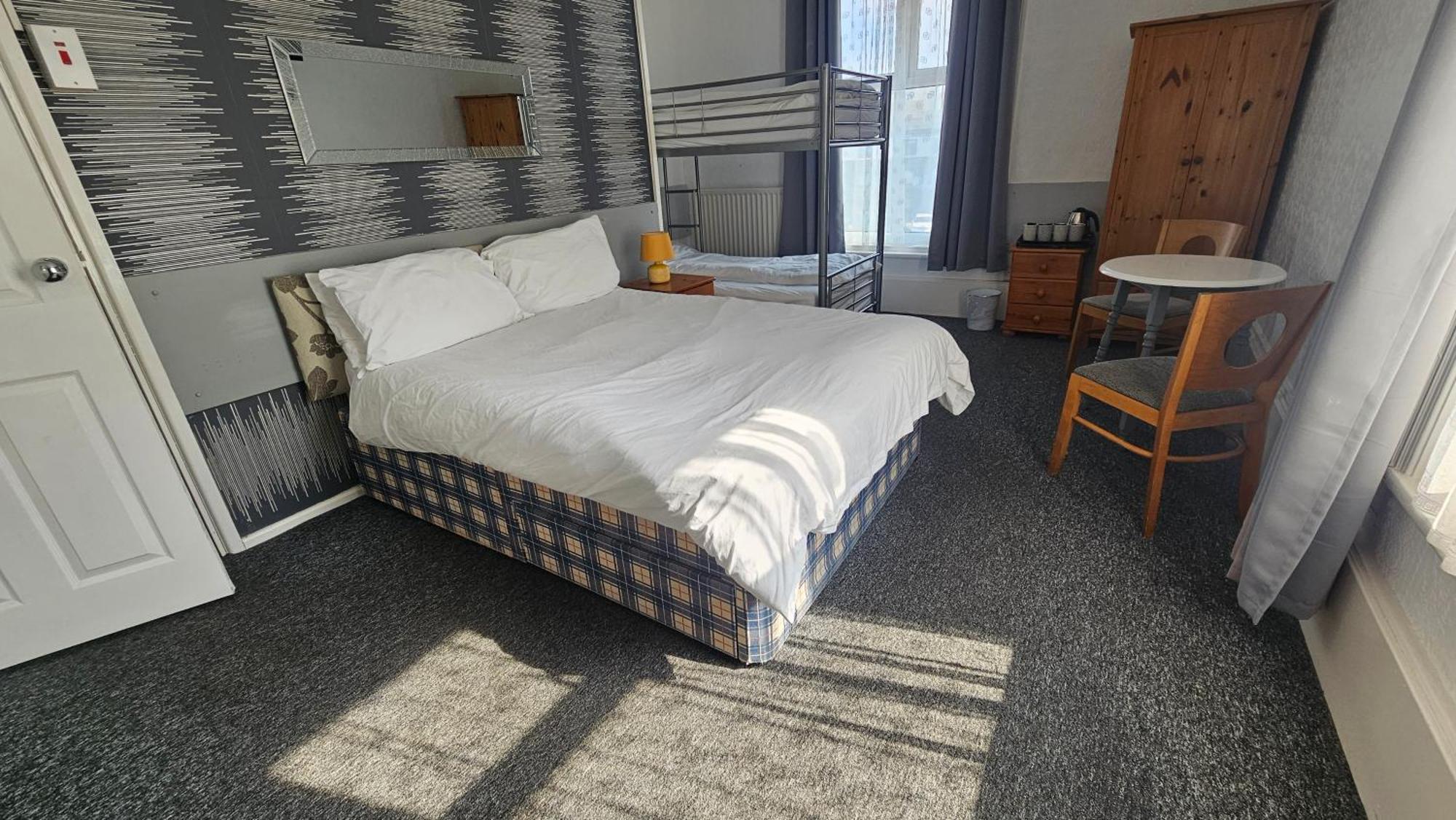 Bowies Lodge Blackpool Buitenkant foto